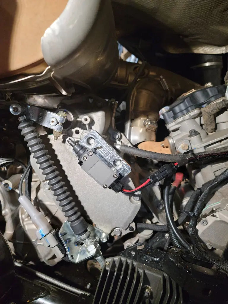 Can-Am SxS Reverse Switch-Commander — MCE Offroad, view 2
